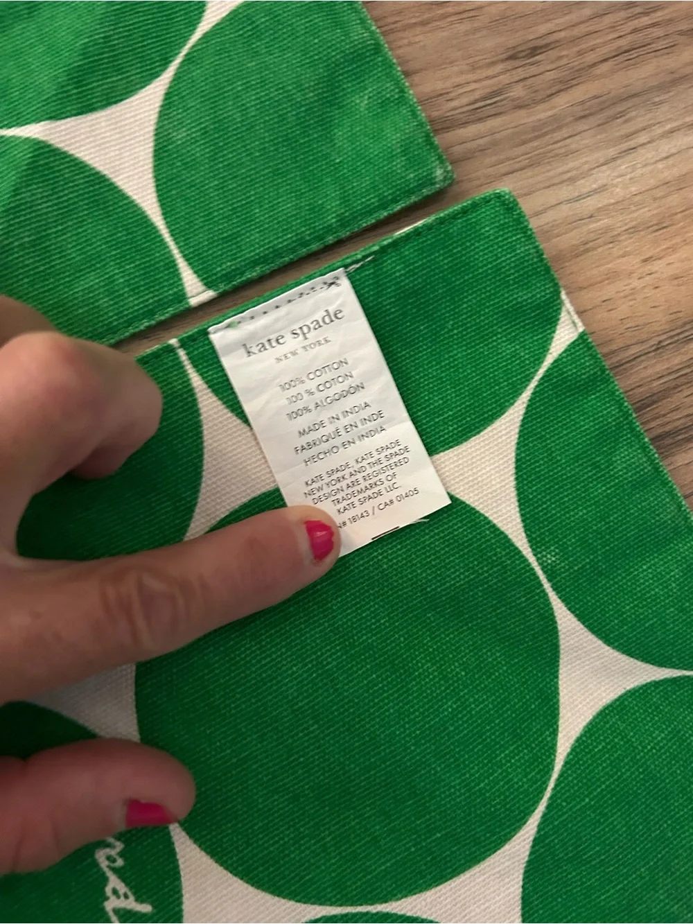 KATE SPADE ♠️ Green and White Large Polka Dot placemats